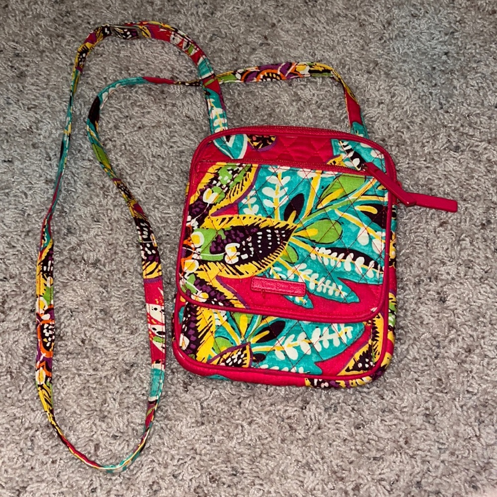 Floral pattern Vera Bradley purse